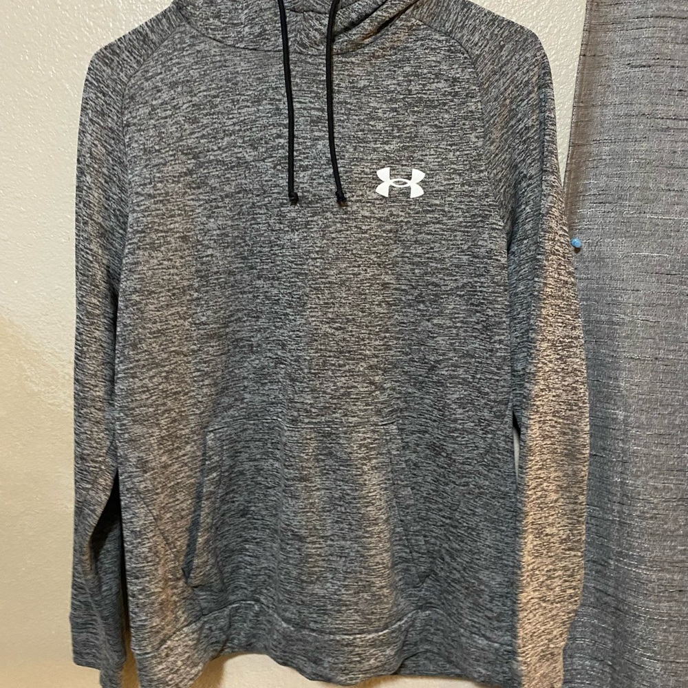 Under Armour Men's Heathered Black Hoodie